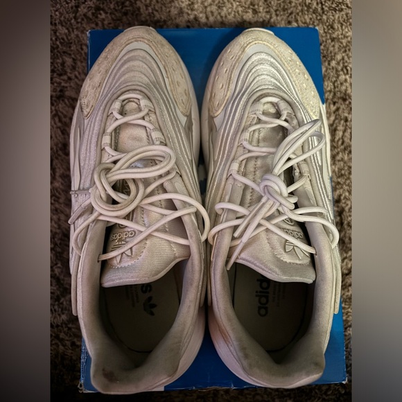 Women’s Ozelia White Adidas - Picture 5 of 8